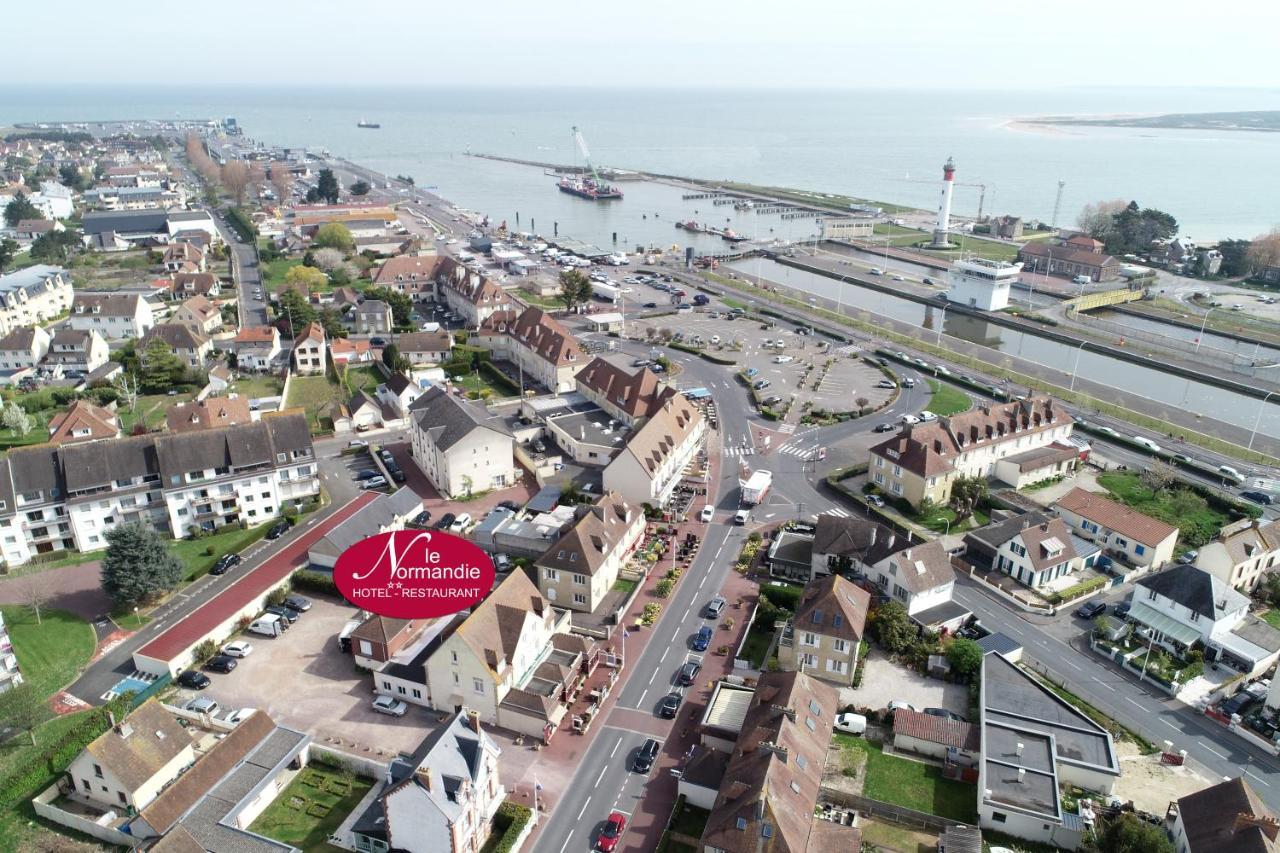 Hotel-Restaurant Le Normandie Luc-sur-Mer Exterior foto